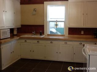 517 S State St, Waupaca, WI 54981