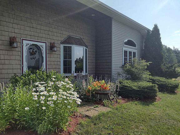 4th image of 3452 Burton Hill Road