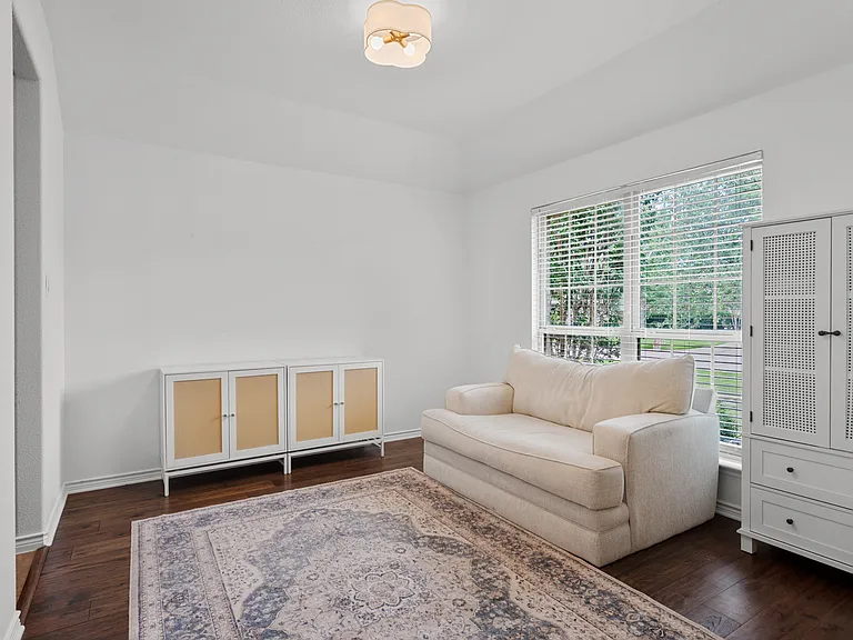 1024 Hidden Creek Dr — Photo 11