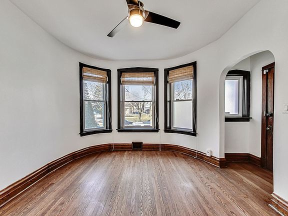 4th image of 1017 N Richmond St #1