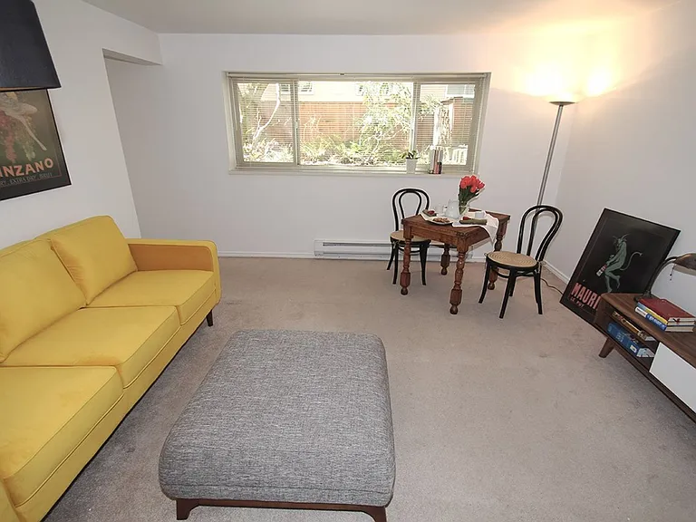 Ballard Flats Apartments — Photo 4