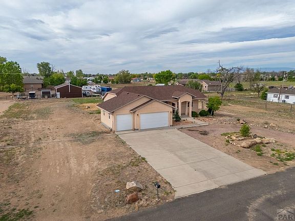 3rd image of 27908 Iris Rd