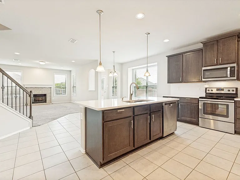 4400 Horsemint Cv — Photo 7