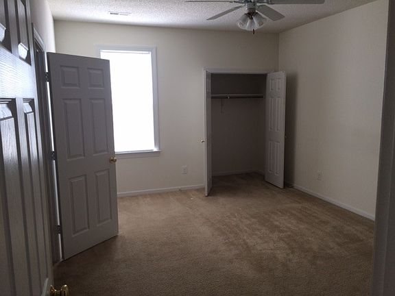 4th image of 108 Wilshire Way
