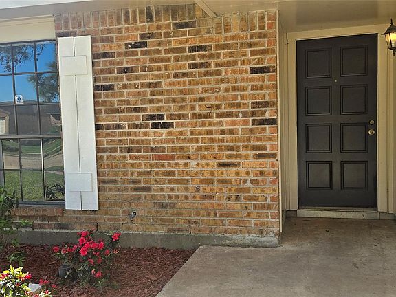 3rd image of 24327 Broken Bow Ln