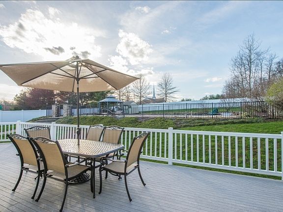 Entertain on the Deck
