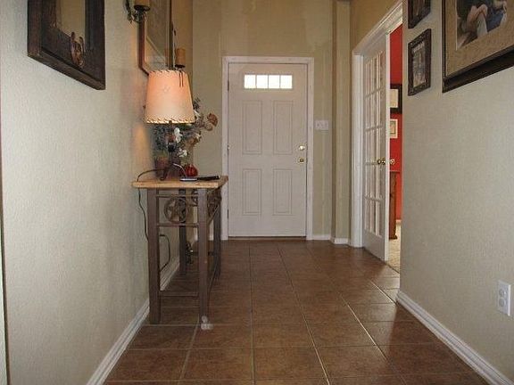 4th image of 3801 Sevenoaks Dr