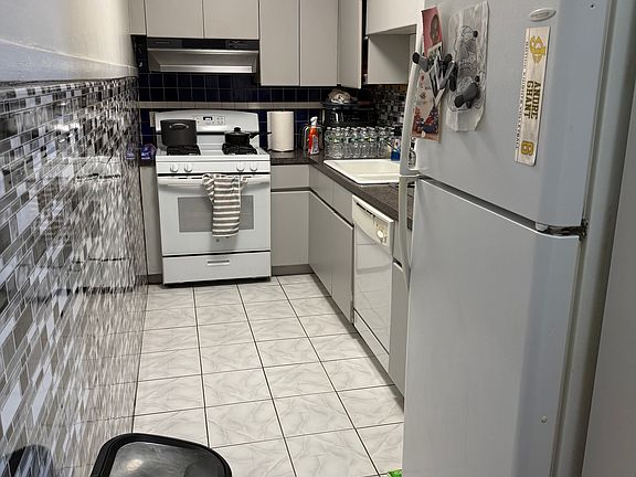 3rd image of 100 Sherman Ave APT 201