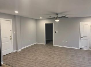 6003 N 17th St #B202, Philadelphia, PA 19141