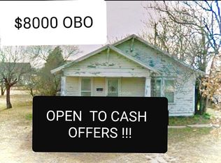211 W Crockett St, Floydada, TX 79235