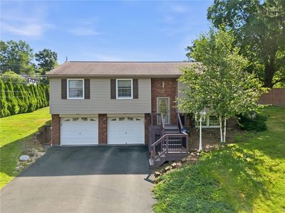 5080 Bowling Green St, Finleyville, PA, 15332