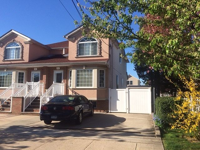1st image of 80 Jeannette Ave