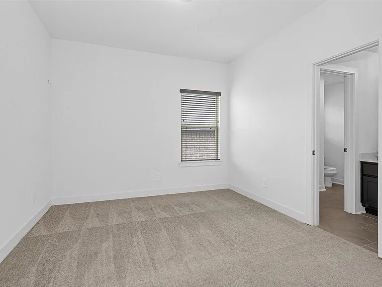 634 Cibolo Creek Dr — Photo 41