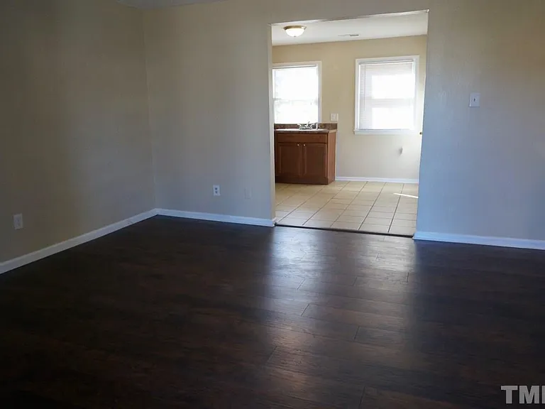1320 Poole Rd #H — Photo 2
