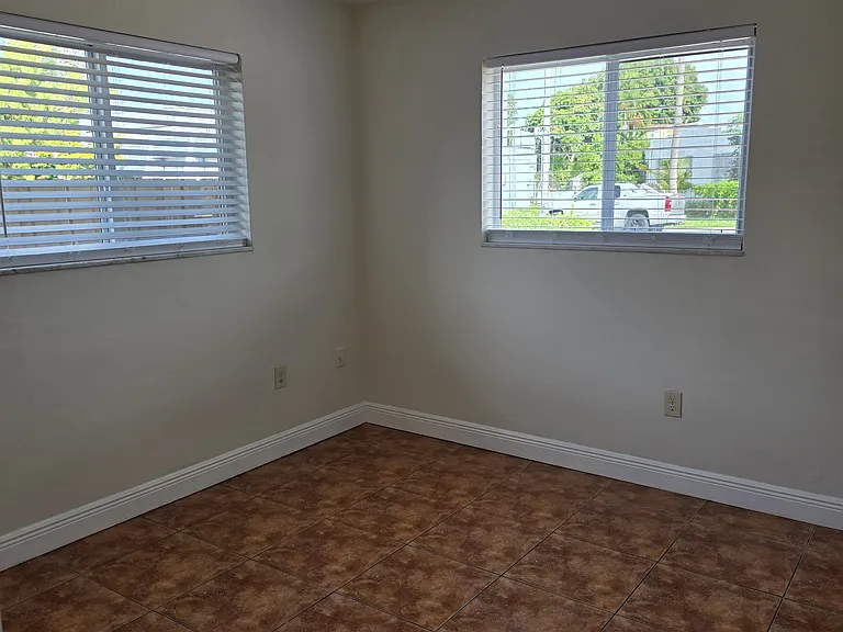 319 Beacom Blvd — Photo 17