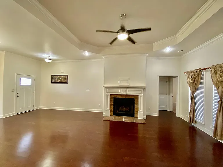 115 Woodvale Dr — Photo 15