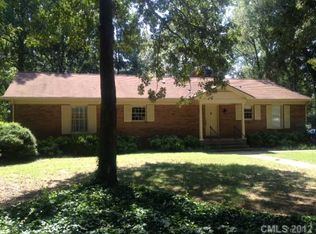 2400 Vista Dr, Charlotte, NC 28212
