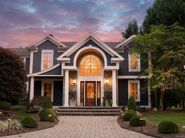 139 Oswegatchie Road, Waterford, CT 06385