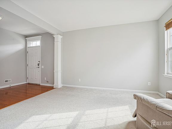 4th image of 1501 Gabriel Ln