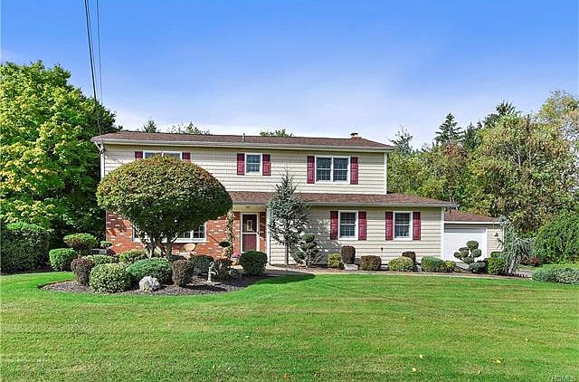 1st image of 4 Boniello Dr