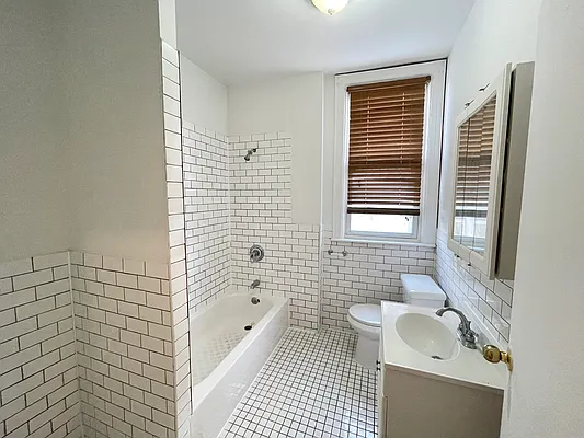 Rented by Coda Real Estate NYC | media 22