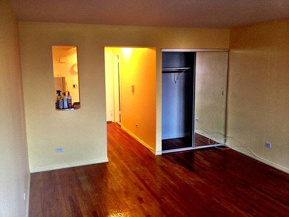 3rd image of 5022 40th St APT 5A