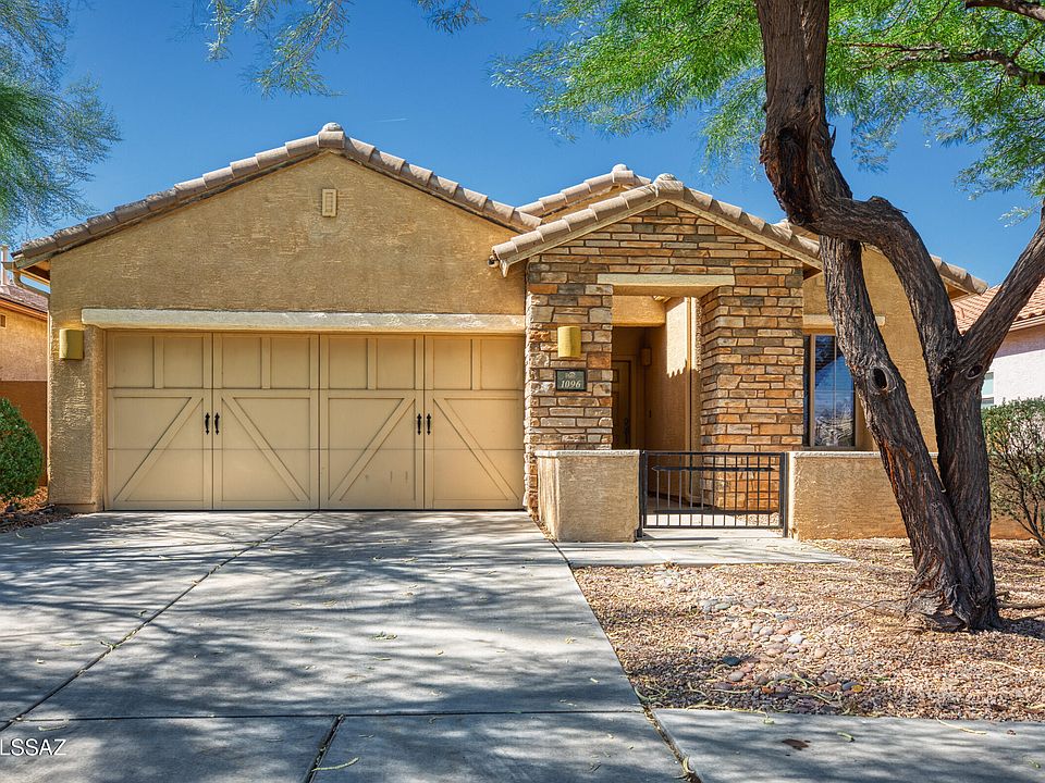 1st image of 1096 W Versilia Dr