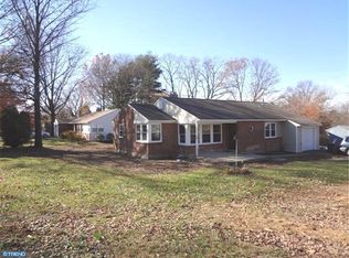 507 Hedgerow Ln, Oreland, PA 19075