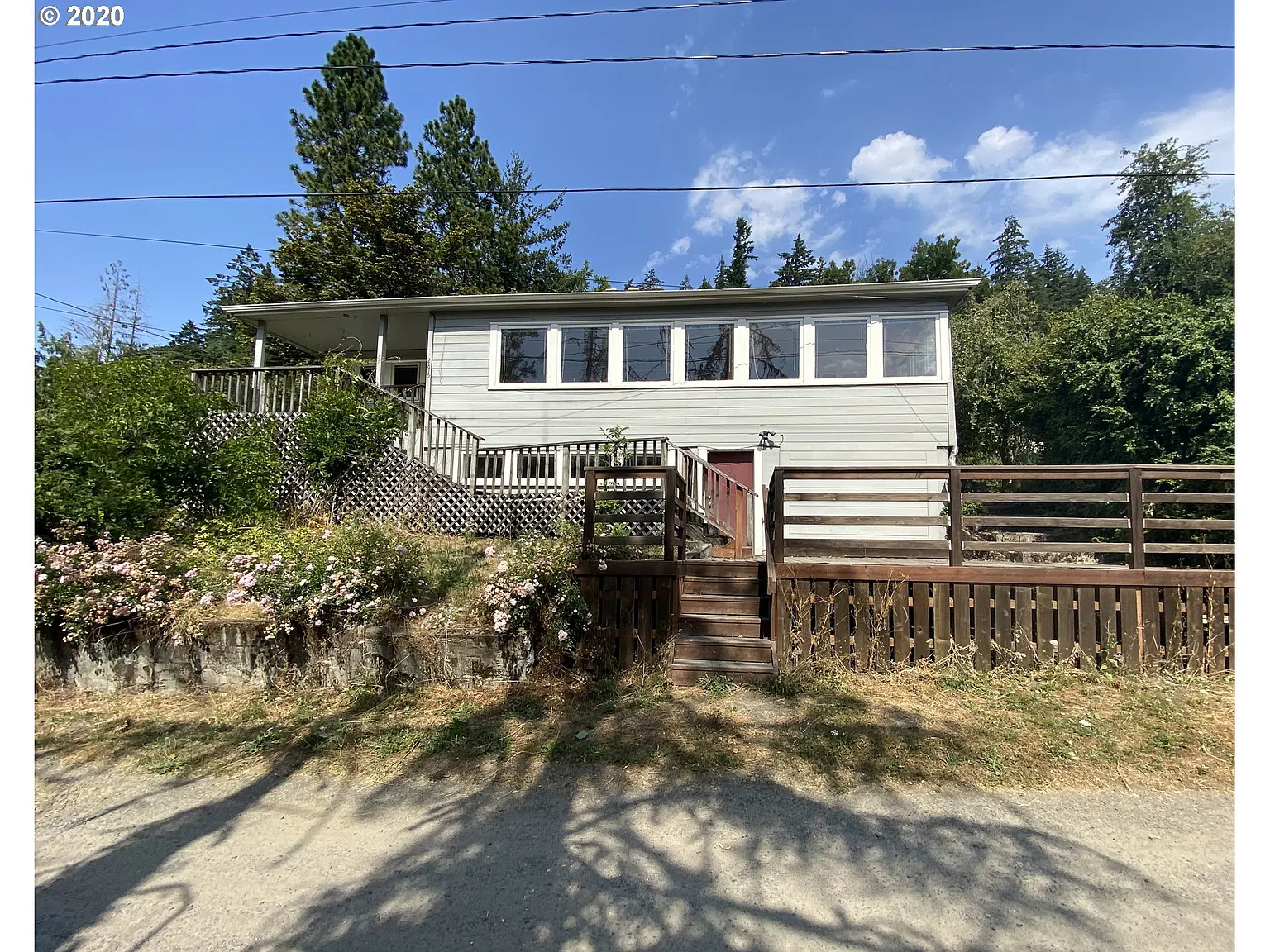 2875 Laurelwood Ln photo 1