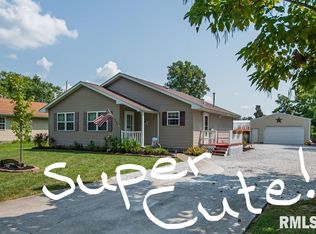 102 Burns Ave, Mount Vernon, IL 62864