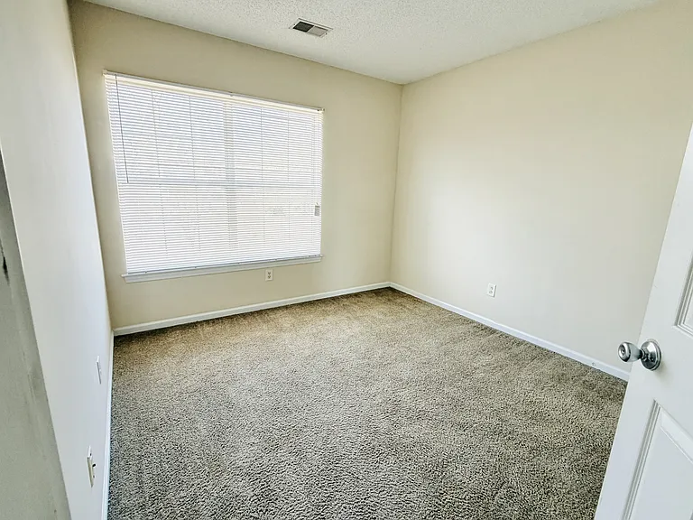 5 Elders Pond Ct — Photo 9