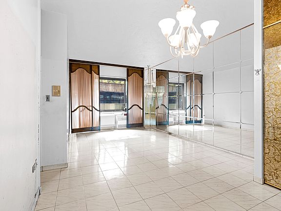 2nd image of 333 Pearl St APT 1N