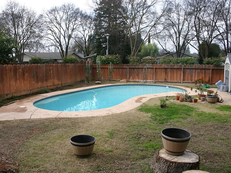 2nd image of 2438 Blue Spruce Ct