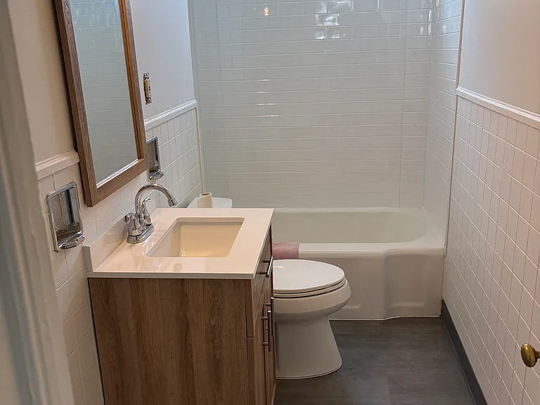 826 Park St #1R — Photo 16