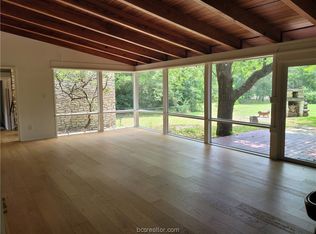 1115 Langford St, College Station, TX 77840