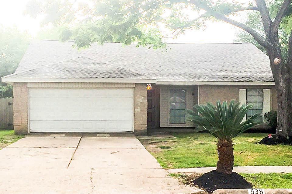 1st image of 538 Fair Oak Dr