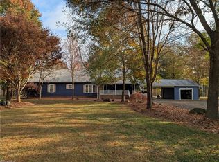 596 Greenbrier Farm Trl, Siler City, NC 27344