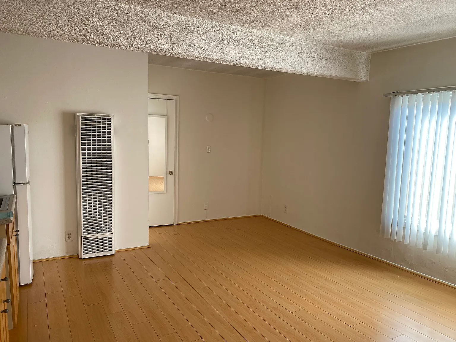 Studio, 400 sqft, $1,650 — Photo 3
