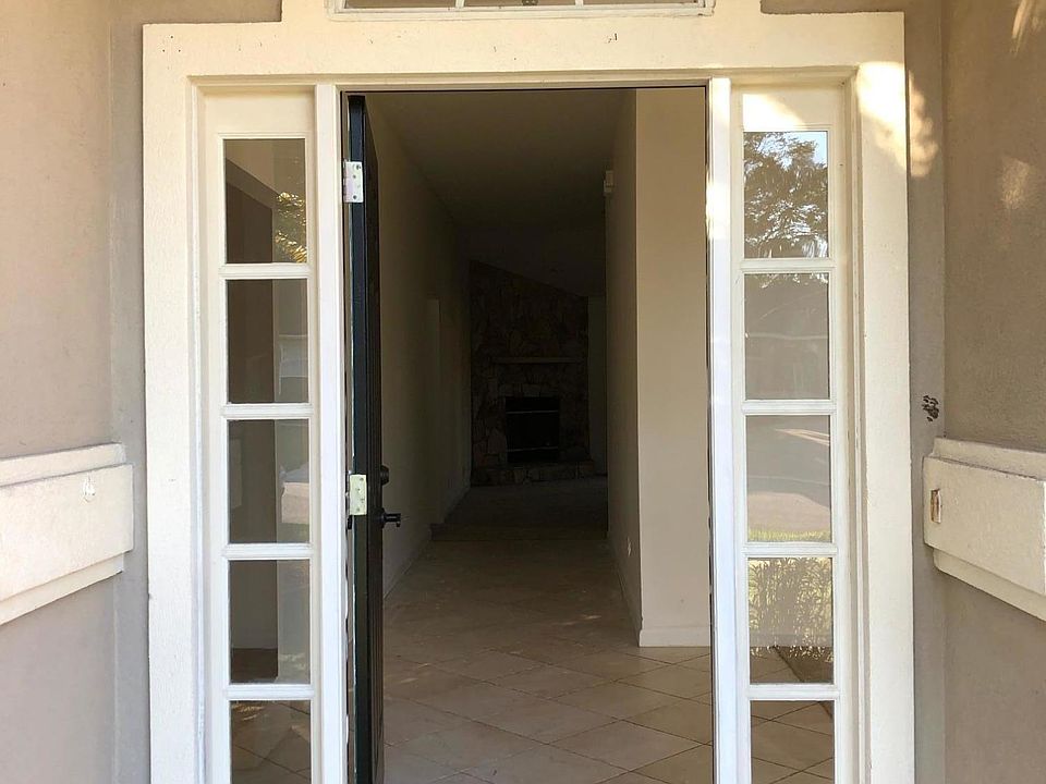 1st image of 12472 Hatton Chase Ln E