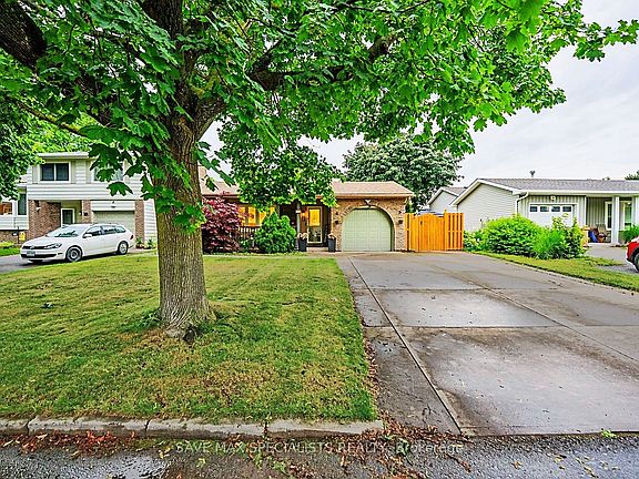4th image of 26 Fairington Cres
