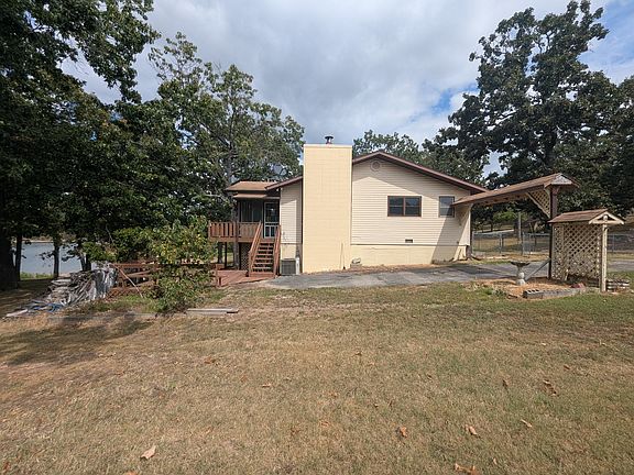3rd image of 453 Sunshine Ln