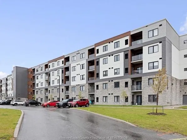 2550 Sandwich West Pkwy #310, Lasalle, ON N9H 0N4