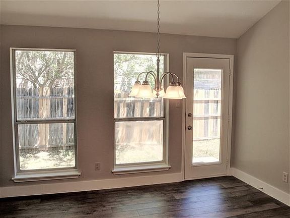 5th image of 817 Havenbrook Dr