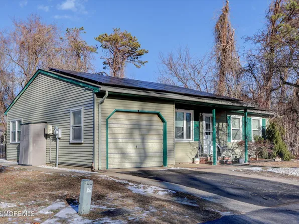 12 Central Avenue, Whiting, NJ 08759