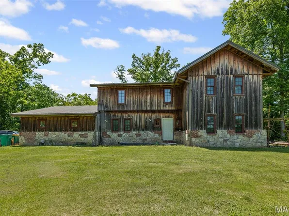 5423 Saxtown Rd, Millstadt, IL 62260