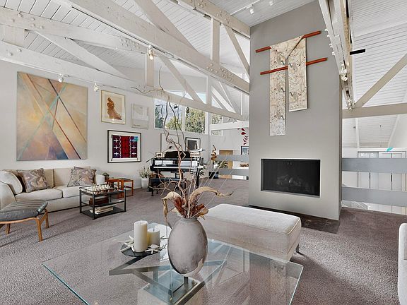 3rd image of 302 Juniper Hill Rd NE