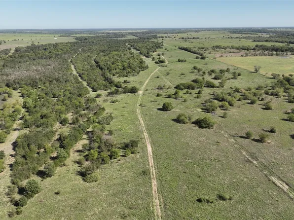 10 Channing Ln, Wills Pt, TX 75169