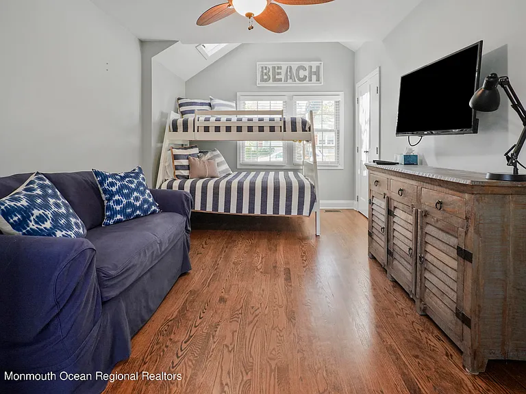 344 Euclid Ave — Photo 11