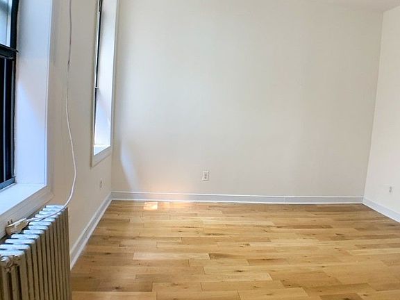 5th image of 144 W 17th St APT 3RE