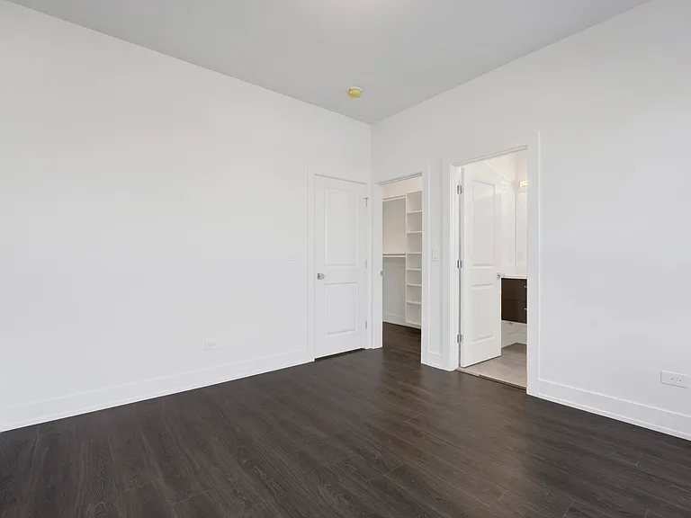 1814 S Throop St #3F — Photo 18